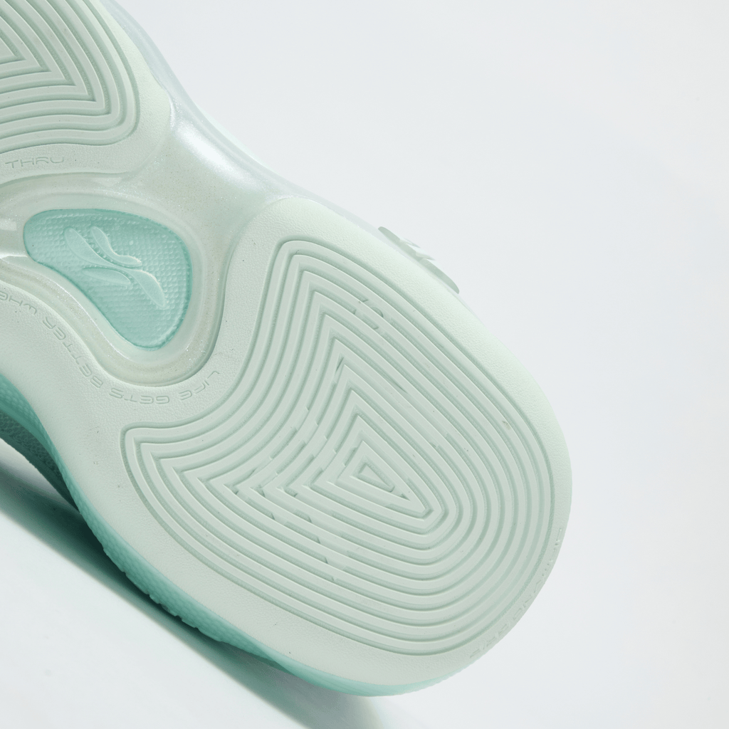 AG 6 Signature Basketball Shoes